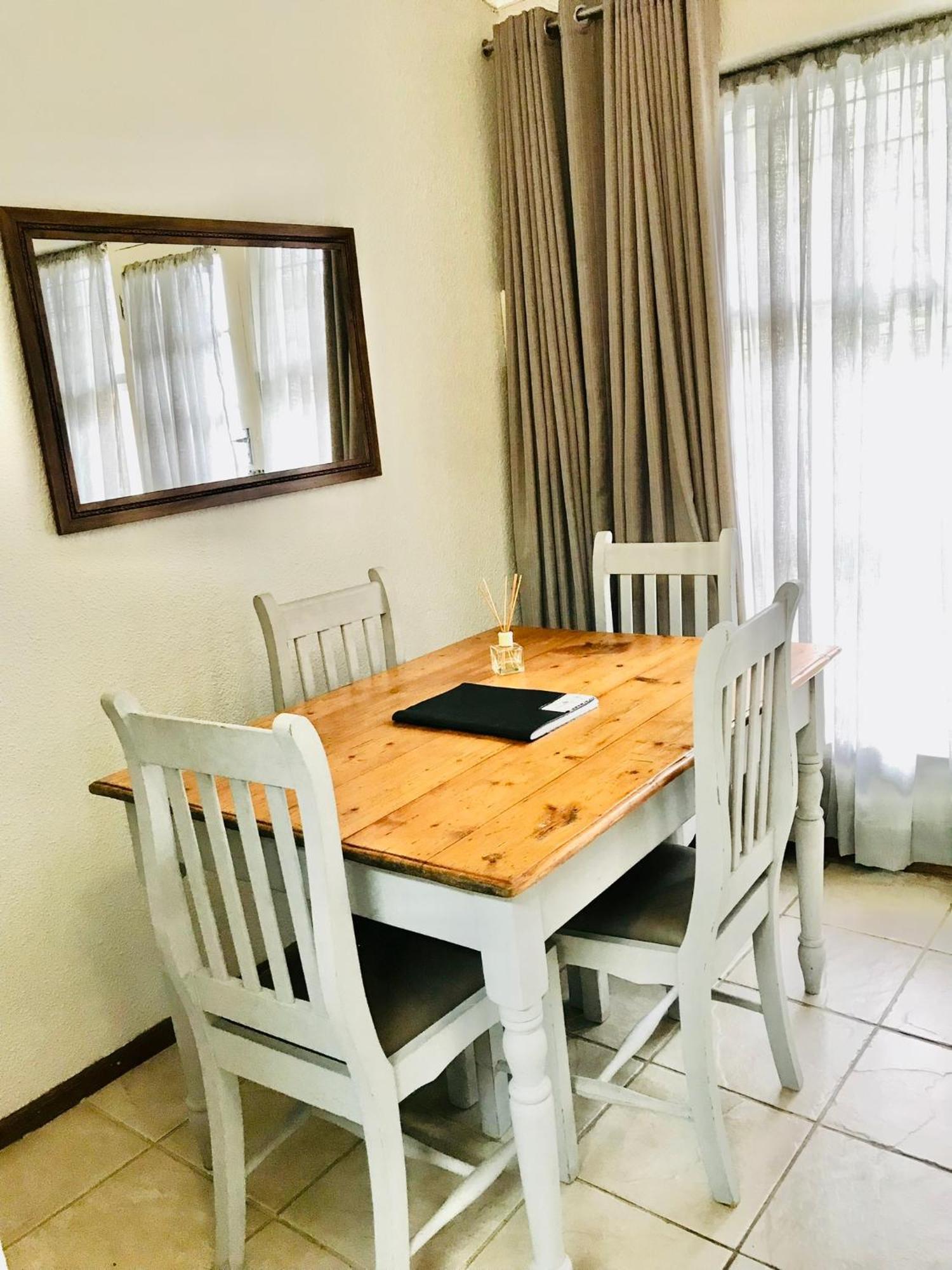 10Vdw Self Catering Apartments Durbanville Zewnętrze zdjęcie